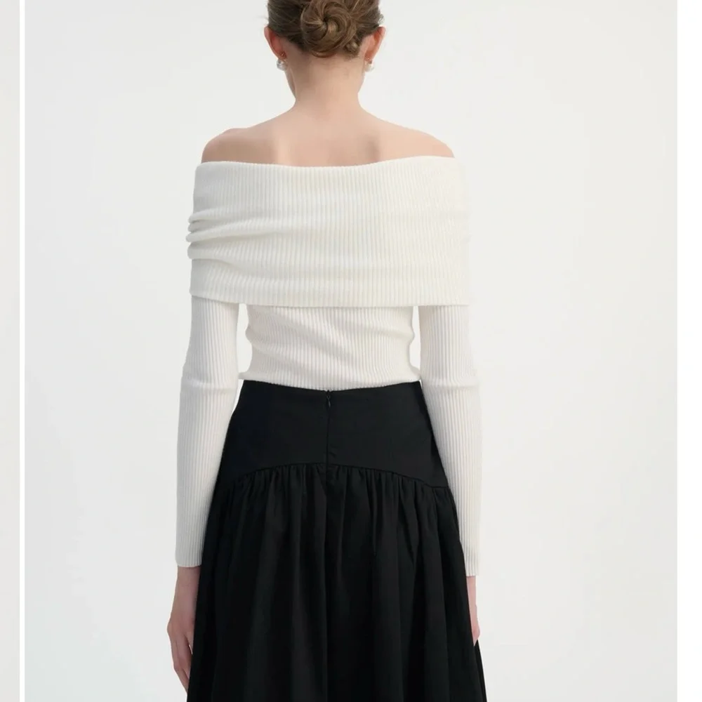 Off-Shoulder Ribbed Knit Sweater with Black Rose Detail - Picture 2 of 3